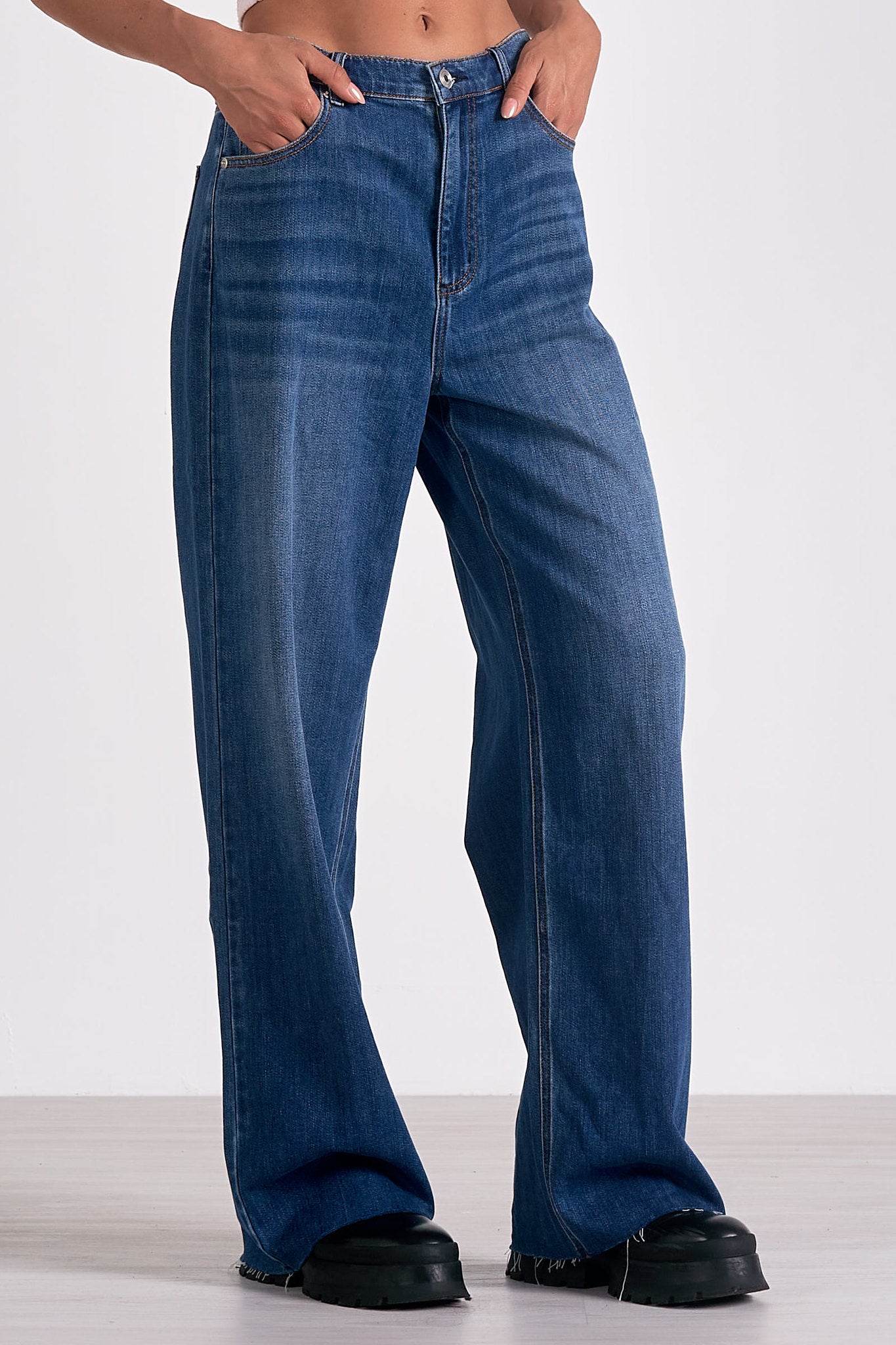 Dika Jeans
