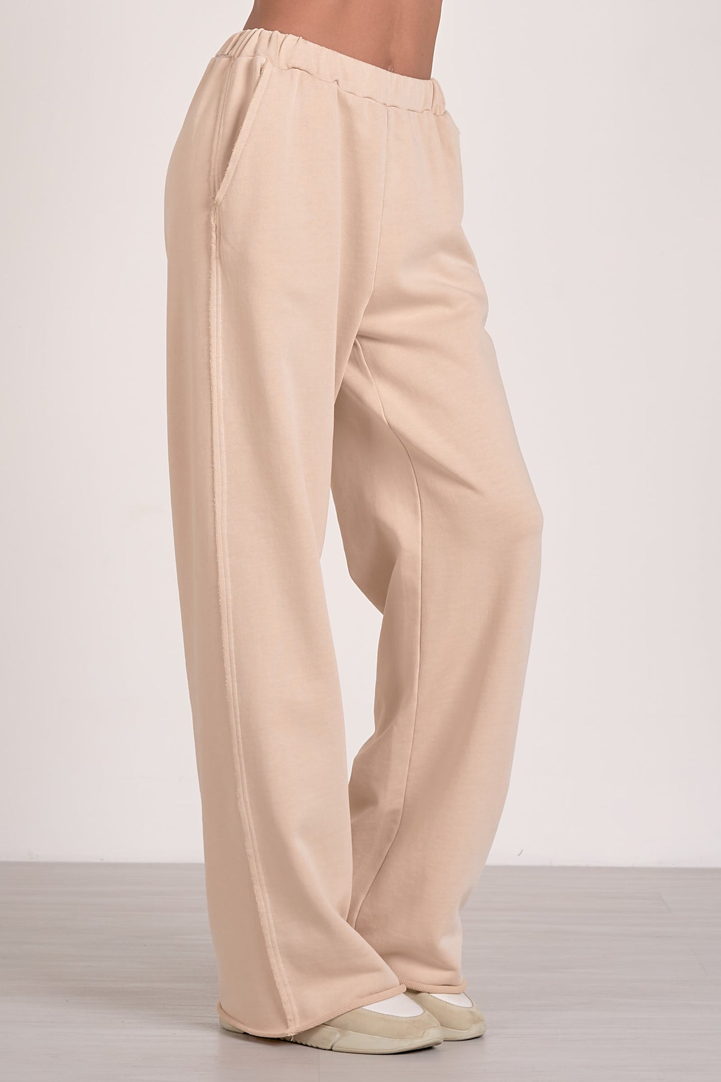 Lounge Pants by Elan