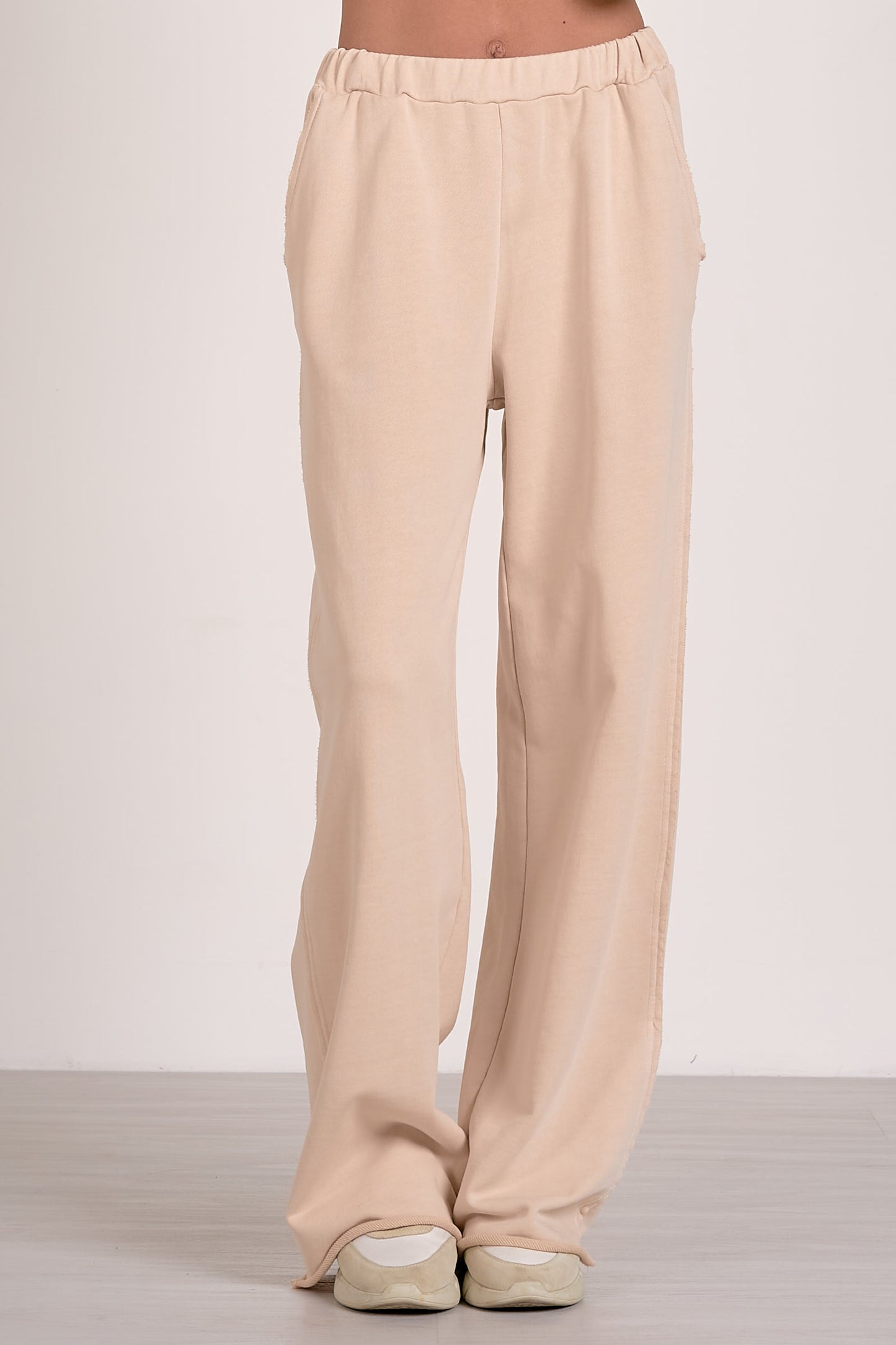 Lounge Pants by Elan