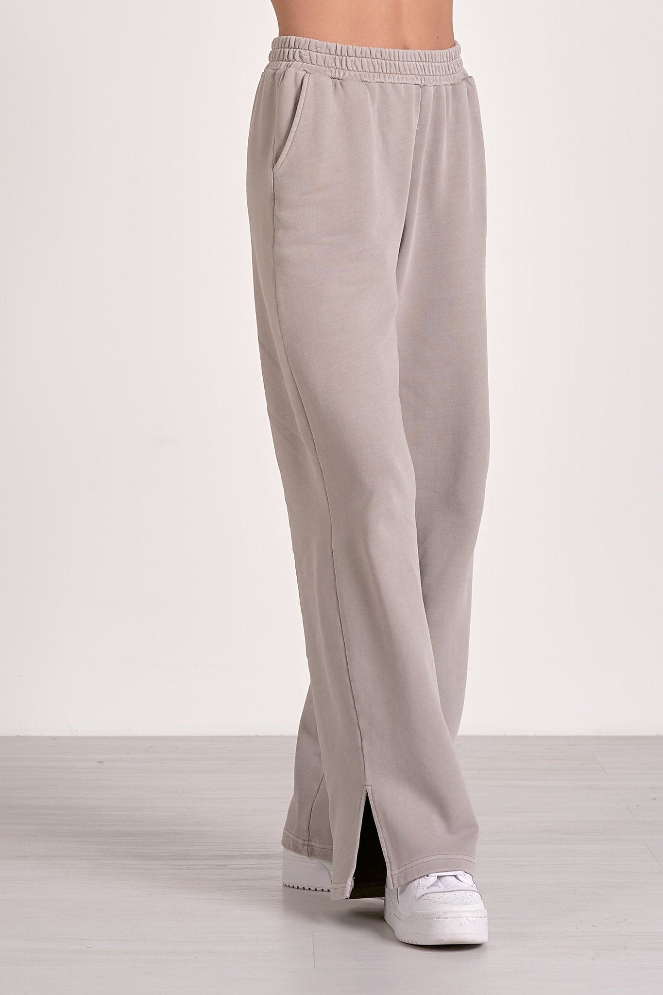 Lounge Pants by Elan