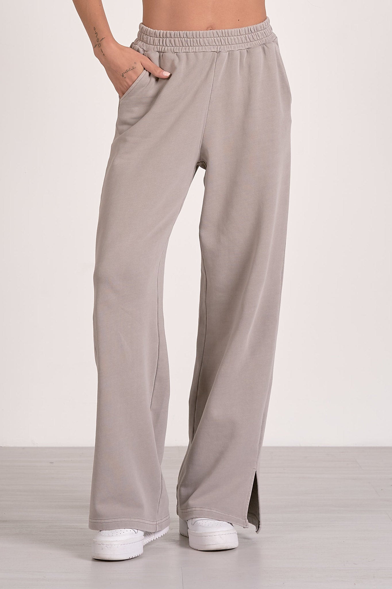 Lounge Pants by Elan