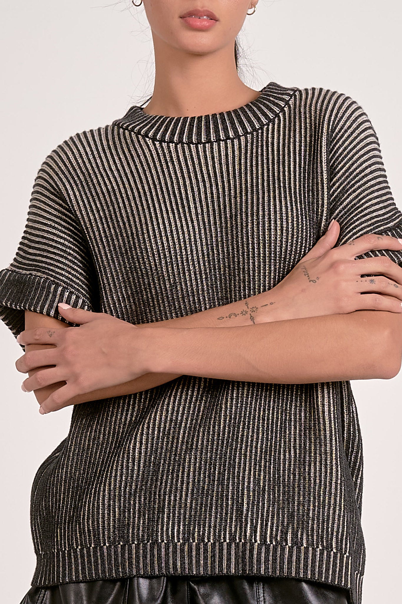 Ombre´ Ribbed Short Sleeve Sweater