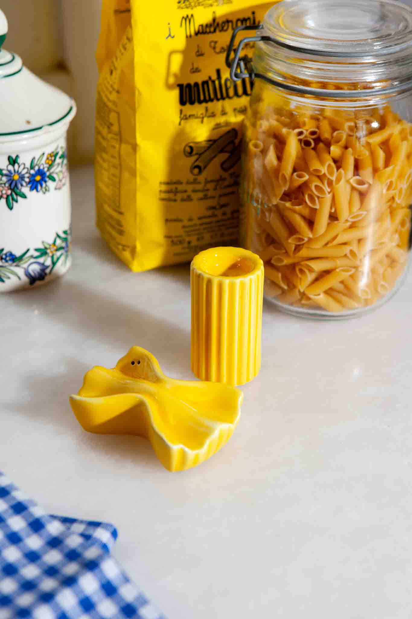 Dolce Vita Salt & Pepper Shakers
