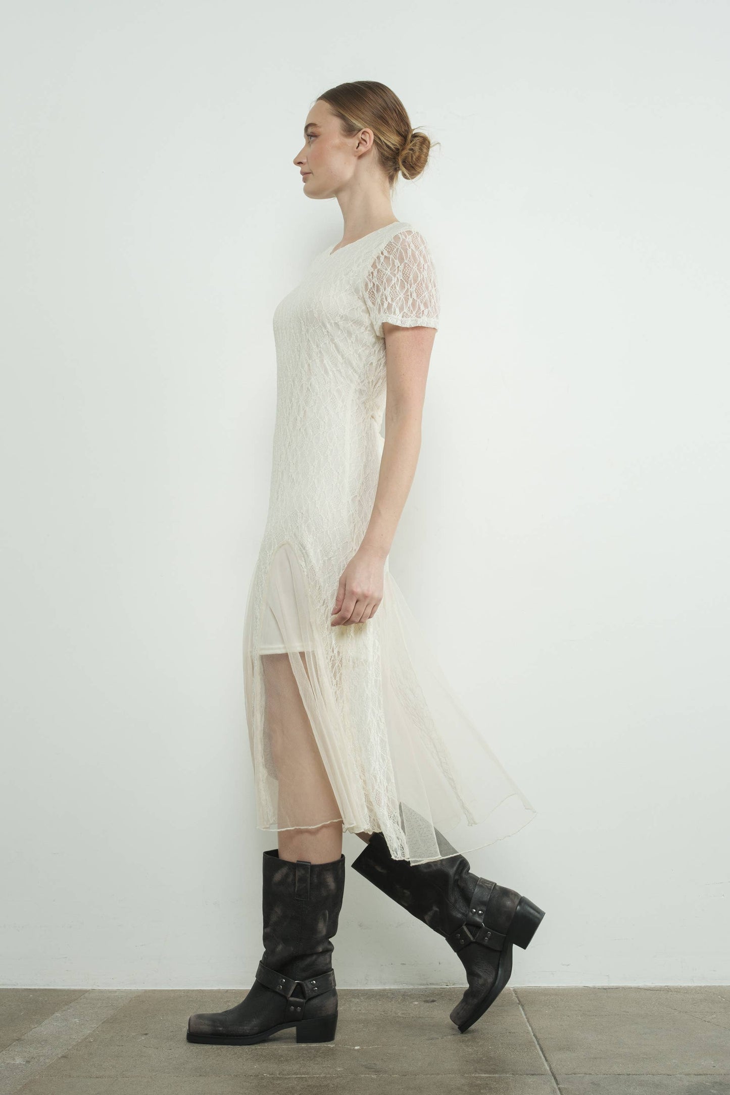 Short Sleeves Lace Sheer Accents Midi Dress