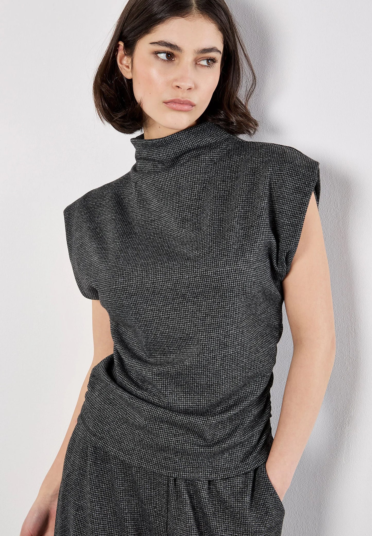 Mini Dogtooth Print Side Ruched Top