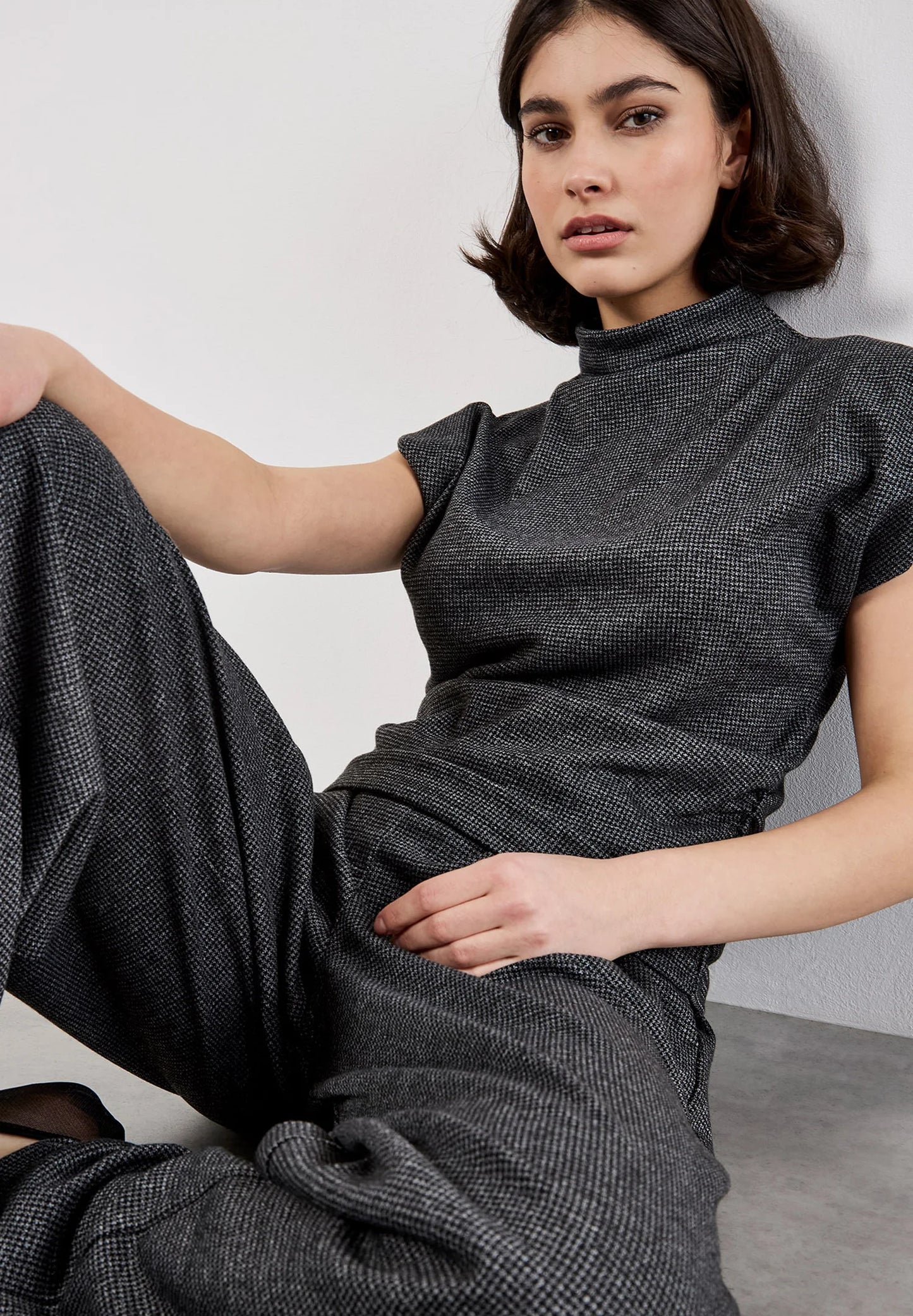 Mini Dogtooth Print Side Ruched Top