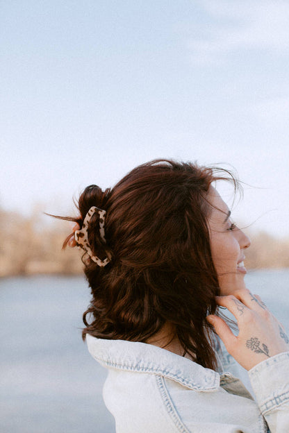 Open Hair Clip - Medium