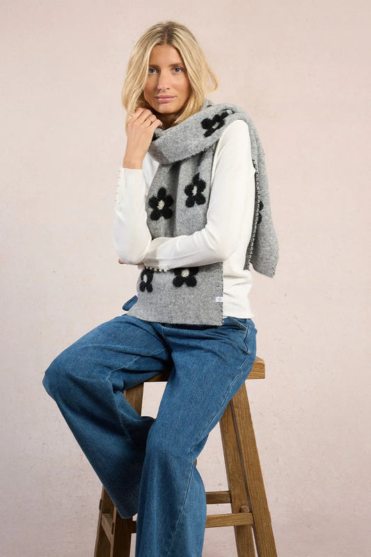 Daisy Scarf