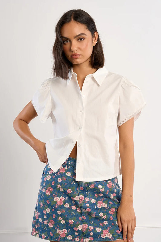Puckered Lace Trim Sleeve Blouse