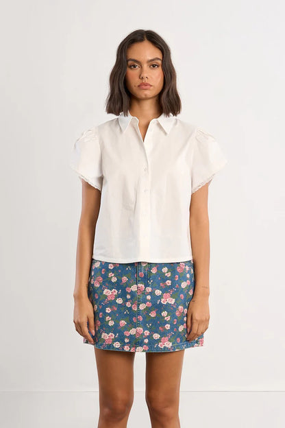 Puckered Lace Trim Sleeve Blouse