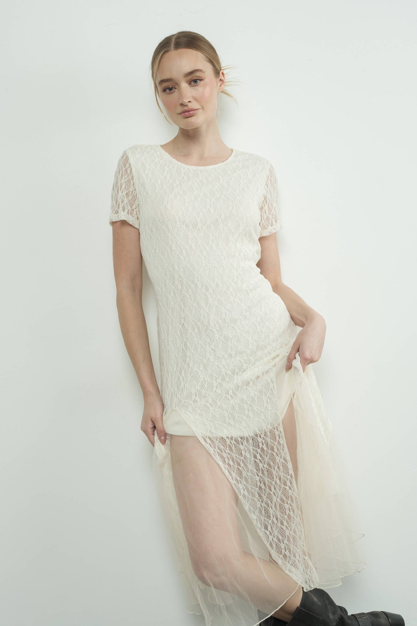 Short Sleeves Lace Sheer Accents Midi Dress