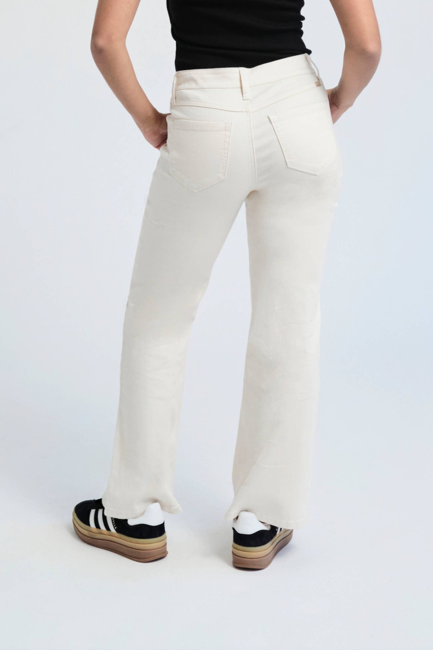 Petite Slim Wide Leg Jean in White Smoke