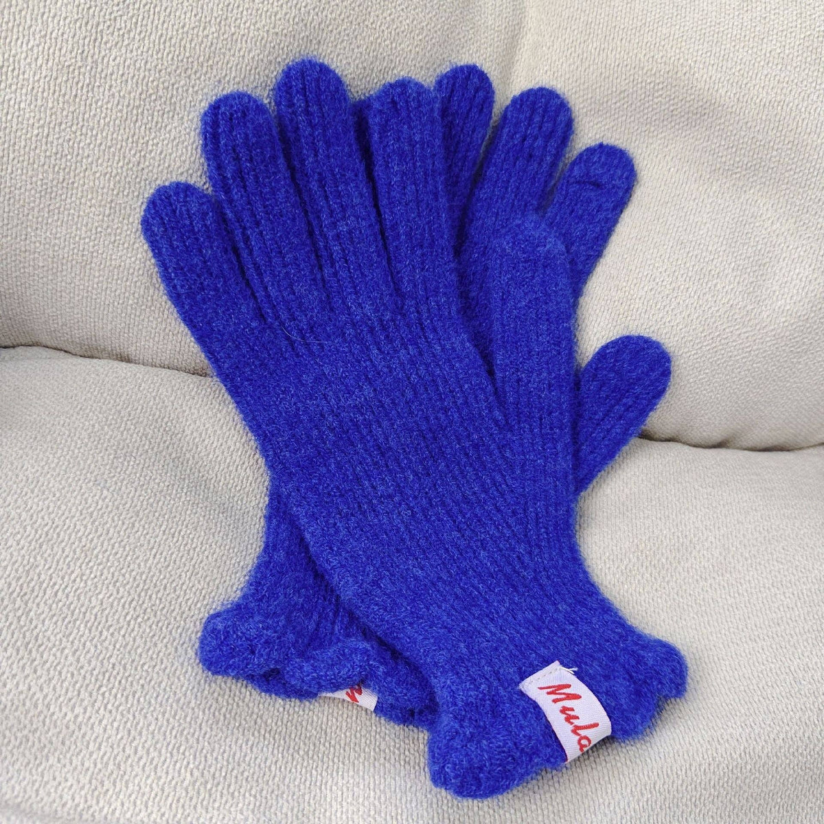 Scalloped Wool Fingerless Touchscreen Gloves