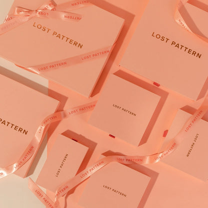 El Amor Silk Neck Bow