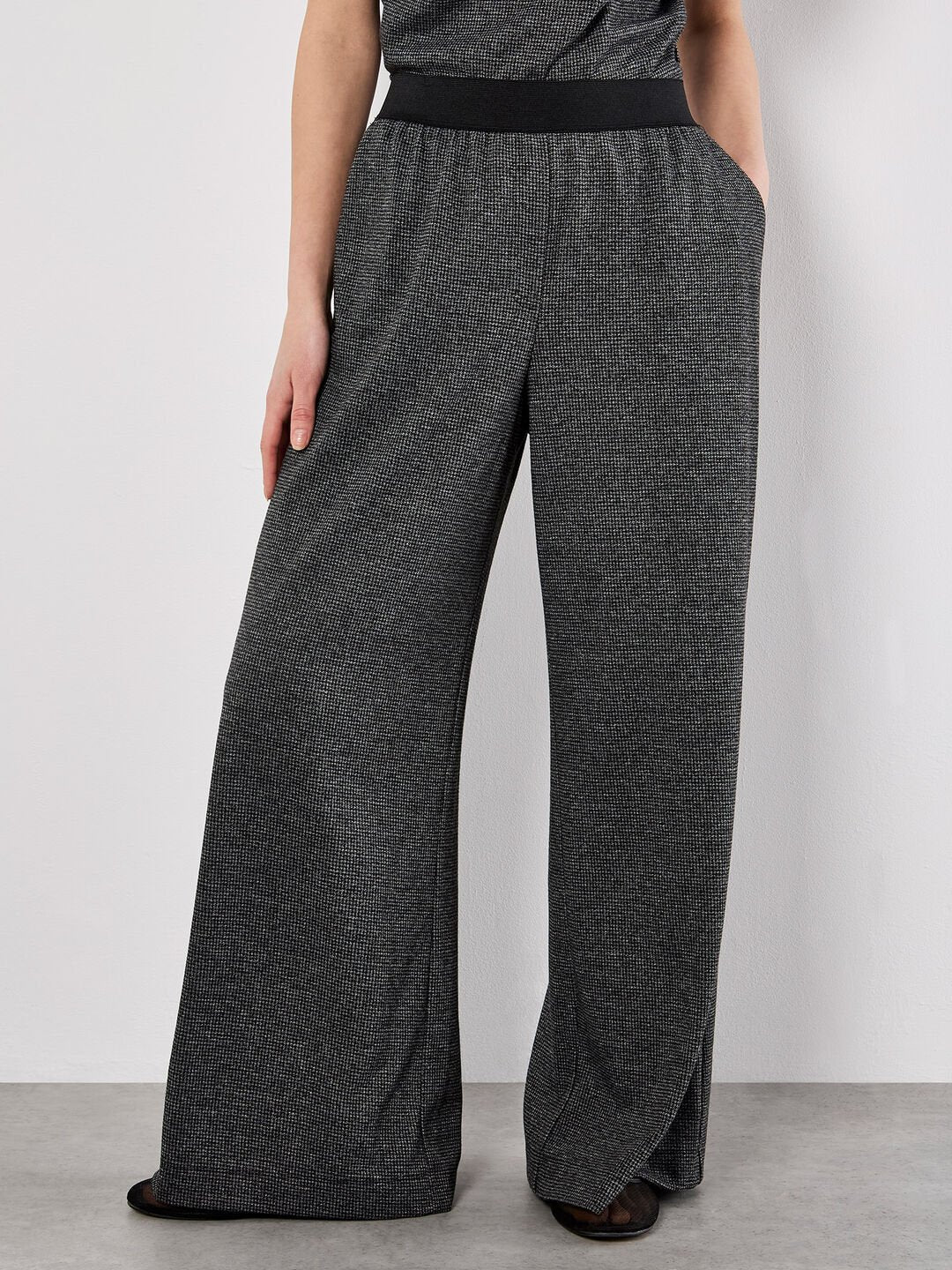 Dogtooth Print Lounge Pants