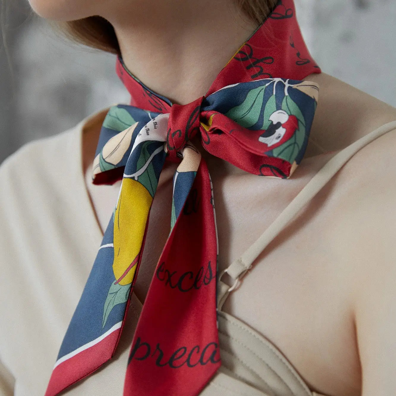 El Amor Silk Neck Bow
