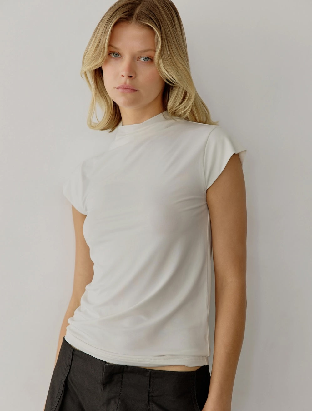 The Vic Top | Cap Sleeve Mock Neck