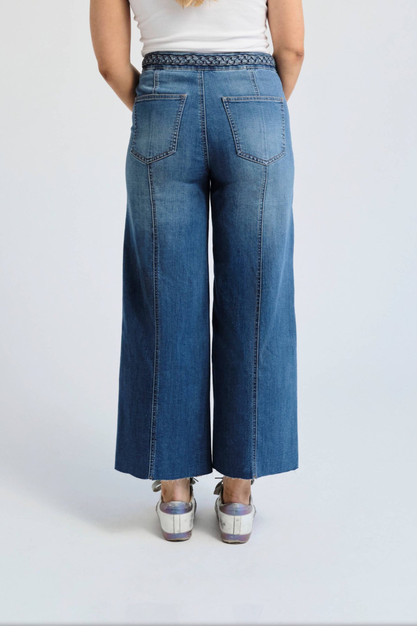 Cropped Wide Leg Jean w/ Braided Waistband in Bolt