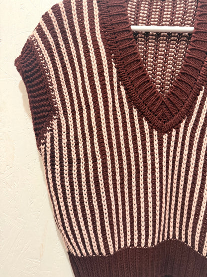 Bicolor V Neck Tricot Vest