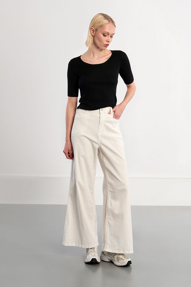 Ribbed Knit Short Sleeve Top