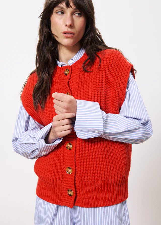 Alae Sleeveless Cardigan