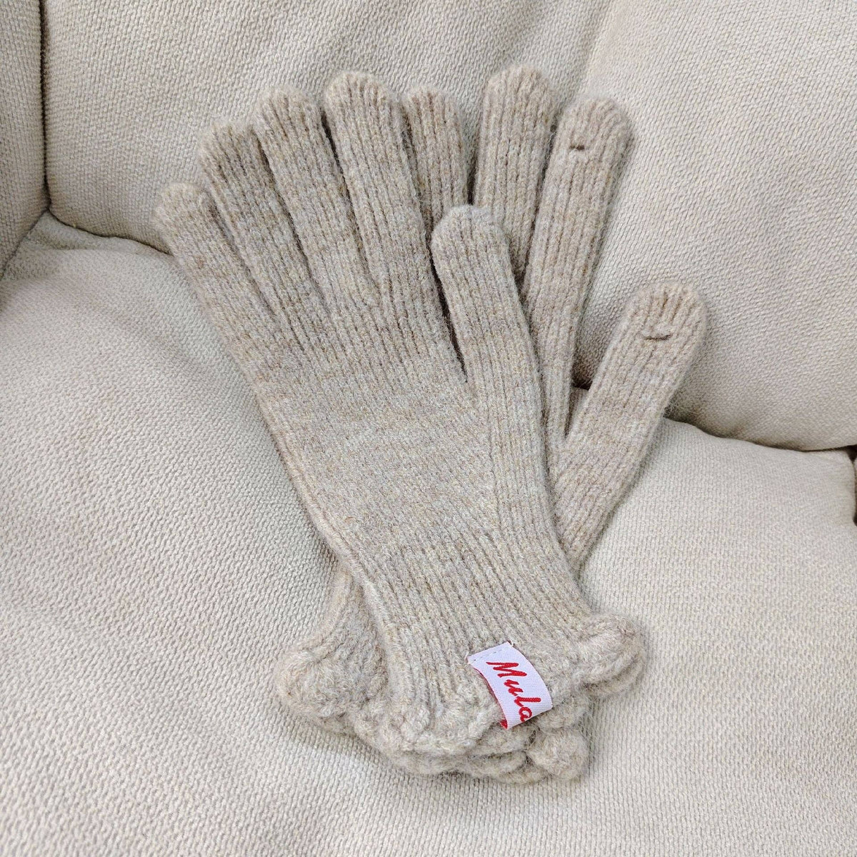 Scalloped Wool Fingerless Touchscreen Gloves