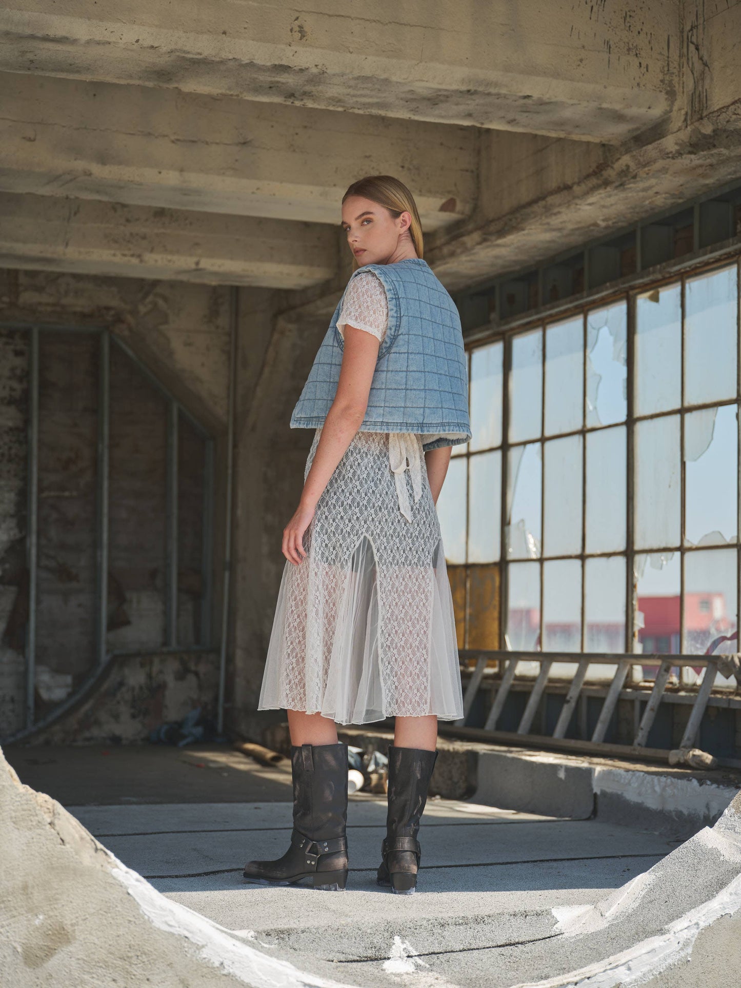 Short Sleeves Lace Sheer Accents Midi Dress