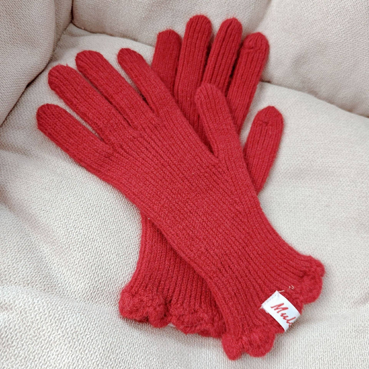 Scalloped Wool Fingerless Touchscreen Gloves