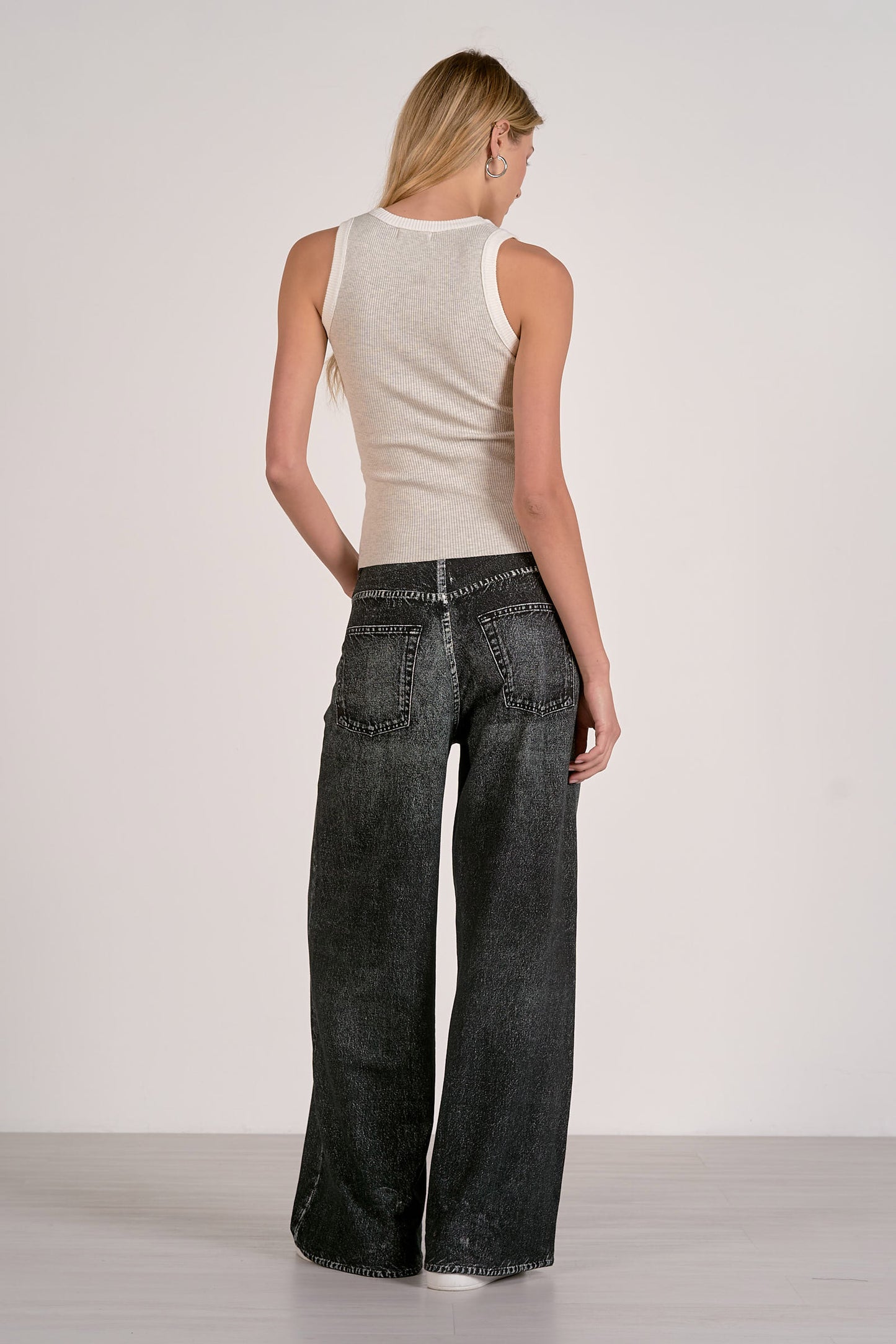 Contrast Trim Tank Top